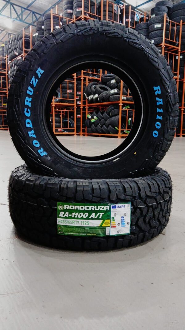 Neumático 235/75R15 Roadcruza RA1100